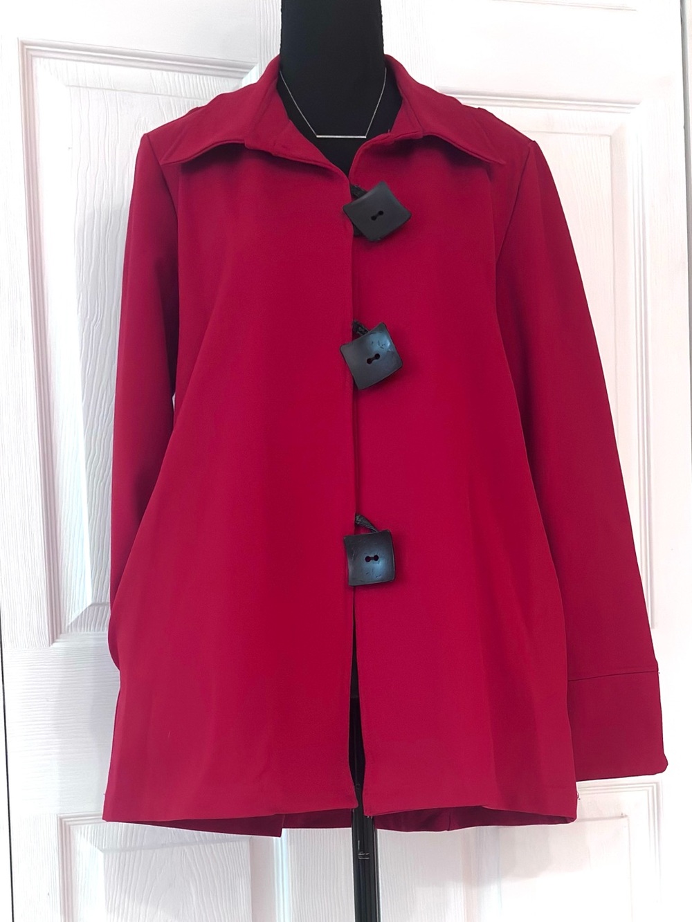LUII ~ Red Long Sleeve Pea Coat w/Pockets and Square Toggle Buttons